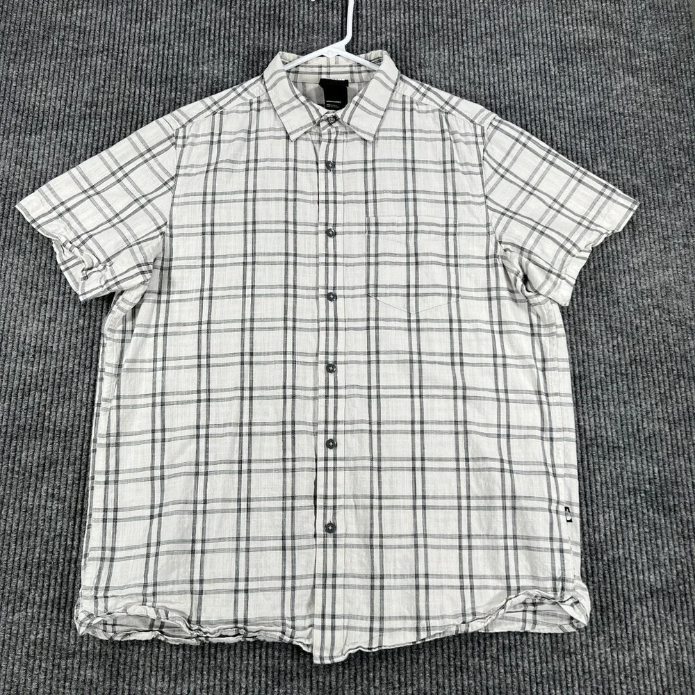 The North Face Shirt Mens Large Gray Plaid Short Sleeve Button Up Outdoor Hiking